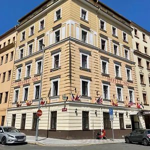 verificați disponibilitatea
