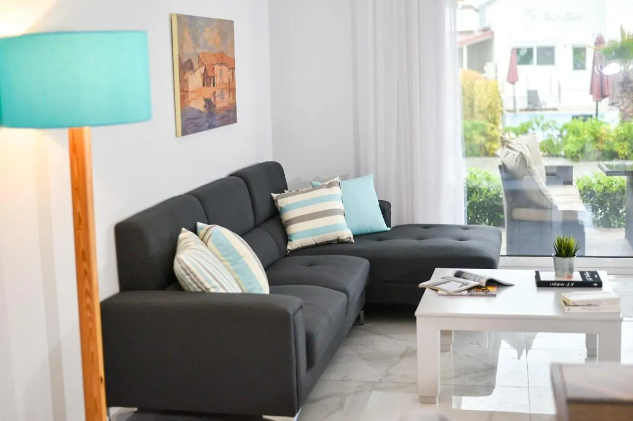 ** Hotel Acrotel Porto Brava Luxury Villas Ormos Panagias Grecia